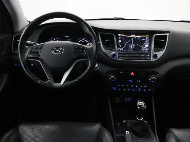Hyundai Tucson 1.6 T-GDi 177 PK PREMIUM + AFN. TREKHAAK 1900 KG! | LEDER | STOELVERW. V+A | CAMERA