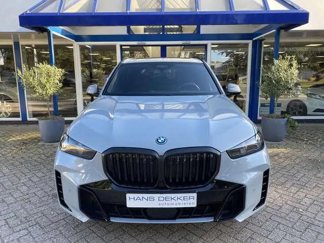 BMW X5 xDrive50e M-Sport / Pano / Trekhaak / 360 Camera / Harman kardon / Stoel massage, verwarming...