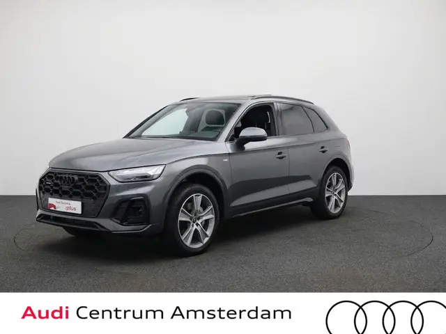 Audi Q5 50 TFSI e S-line Competition 299pk |  Panoramadak  | Wegklapbare trekhaak | B&O Audio | Parkeercamera | Adaptieve cruise contole | Verwarmbare voorstoelen
