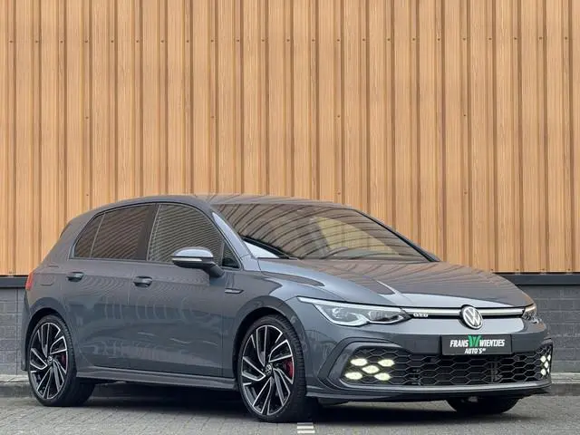 Volkswagen Golf 2.0 TDI GTD | 200 PK! | Apple Carplay | Android Auto | Sfeerverlichting | Navigatie...