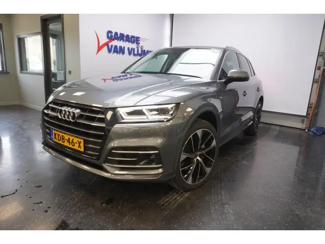 Audi Q5 55 TFSI e 367PK  quattro S-Line SOH 90% 21''Velgen Matrix Camera