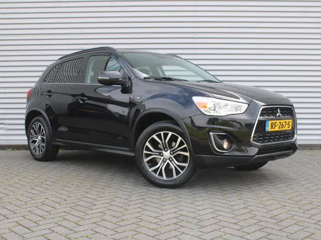 Mitsubishi ASX 1.6 Cleartec Invite+ | 18" LM | Clima | Cruise | Licht-/regensensor |