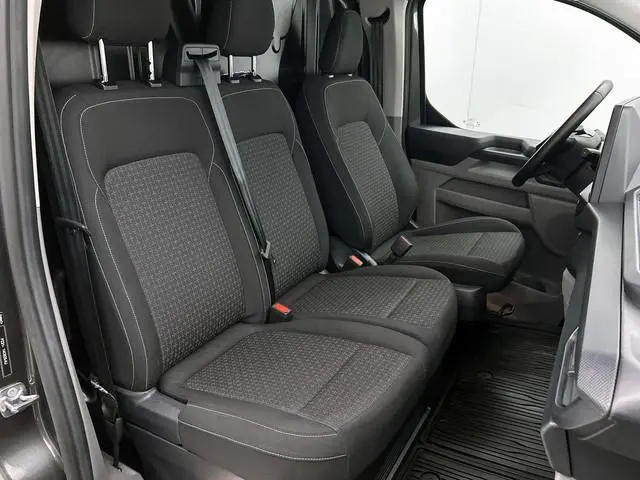 Ford Transit Custom 300 2.0 TDCI L2H1 Trend Nieuw Model Automaat Airco Navi Cruise