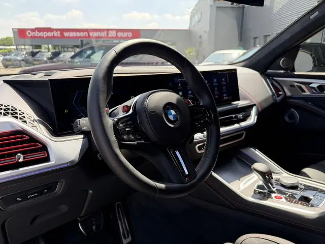 BMW XM