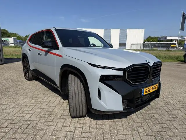 BMW XM