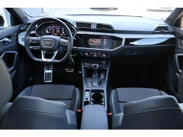 Audi Q3 Sportback 35 TFSI S Edition 2e Eigenaar | Dealer Onderh | NL-Auto | BTW | Pano | S-Line | Sf...