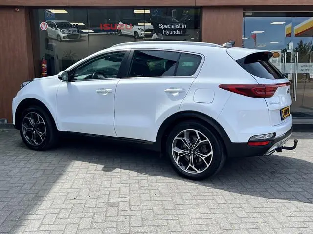 Kia Sportage 1.6 T-GDI GT-Line | Panoramadak | Trekhaak | Carplay | DAB | Cruise control | Camera
