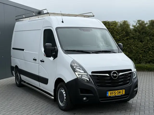 Opel Movano