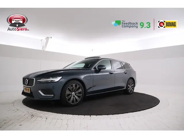 Volvo V60 2.0 T8 Twin Engine AWD Inscription Panorama, Apple carplay, Leder, Climate,