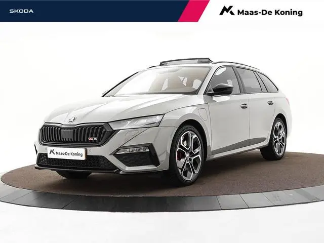 Skoda Octavia Combi 1.4 TSI RS iV PHEV 245pk DSG Business · Panoramadak · Stuur- & Stoelverwarming ·...