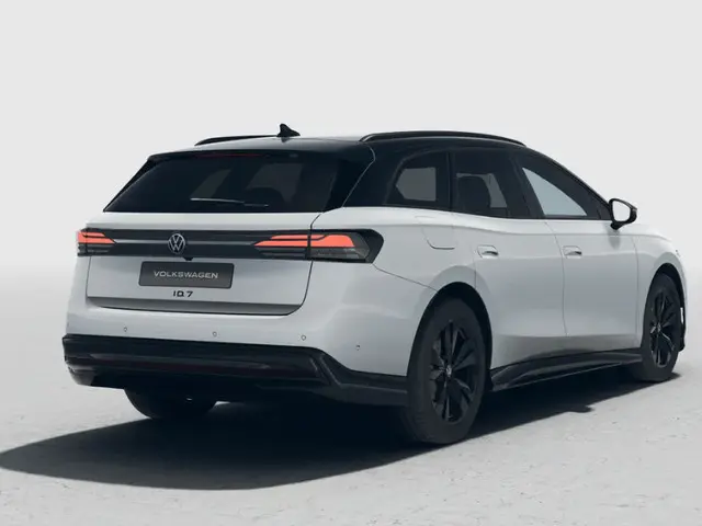 Volkswagen ID.7 Limited Edition 59 kWh accu, 204 PK · Achteruitrijcamera · Draadloze telefoonlader ·...