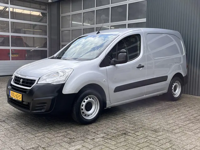 Peugeot Partner 120 1.6 HDi 75pk 10x voorradig Marge Airco Btw / Bpm vij Cruise controle Parkeerhulp achter Navigatiesysteem Dealer onderhouden Euro 6 Ex overheid Bpm en btw vrij voor particulier gebruik!! Marge