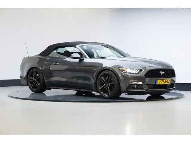 Ford Mustang Convertible 2.3 EcoBoost