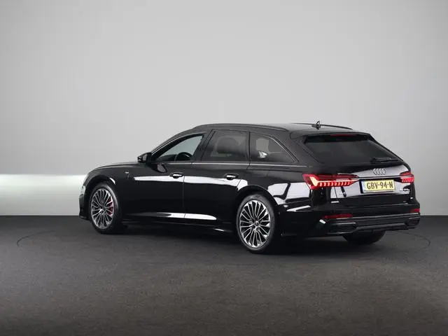 Audi A6 Avant 55 TFSI e quattro Competition 367pk | Navigatie | Matrix koplampen | 19 Inch Lichtmeta...