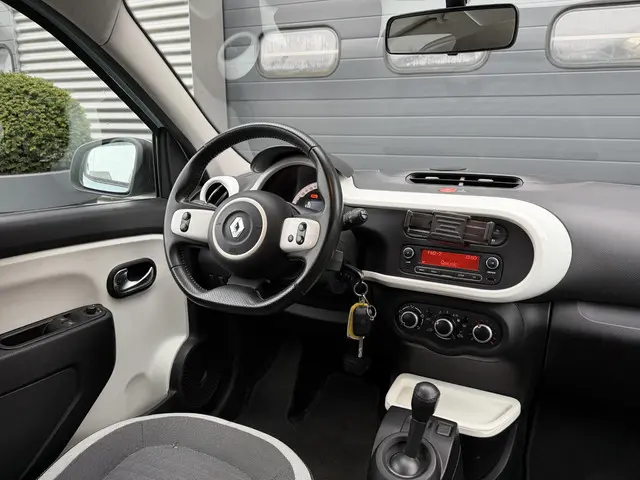 Renault Twingo 0.9 TCe Dynamique Automaat | Airco | Parkeersensoren | Lichtmetalen Velgen |