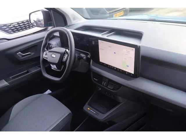 Ford E-Transit Courier