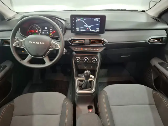 Dacia Jogger 1.0 TCe 110 Extreme 7p. Carplay / Stoelverwarming / Camera / Cruise enz