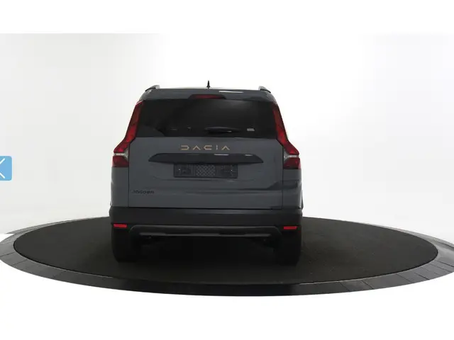 Dacia Jogger 1.0 TCe 110 Extreme 7p. Carplay / Stoelverwarming / Camera / Cruise enz