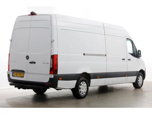 Mercedes-Benz Sprinter 317 CDI 170pk RWD 9G Automaat L3H2 Maxi LED/Navi/360° Camera 09-2022