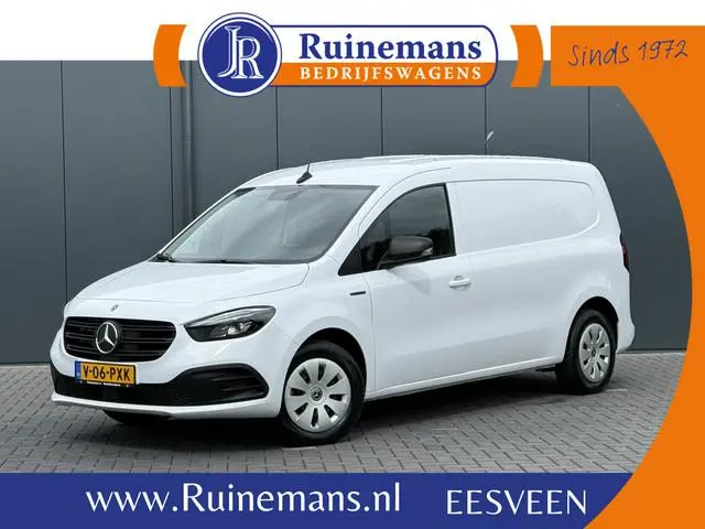 Mercedes-Benz eCitan 112 Pro L2H1 / 51 kWh / RIJKLAAR !! / 3.369 KM / High Performance LED-koplampen...