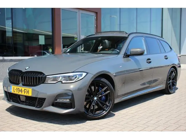 BMW 3-serie Touring 320i High Executive M Pakket  | Pano | Laser | Leder | ACC | Apple Carplay |