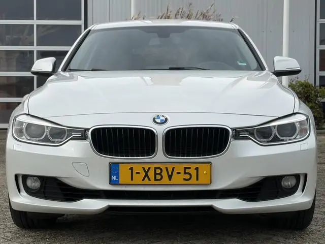 BMW 3-serie Touring 320i Executive 184pk | Automaat | Bi-xenon koplampen | Cruise control | Elektris...