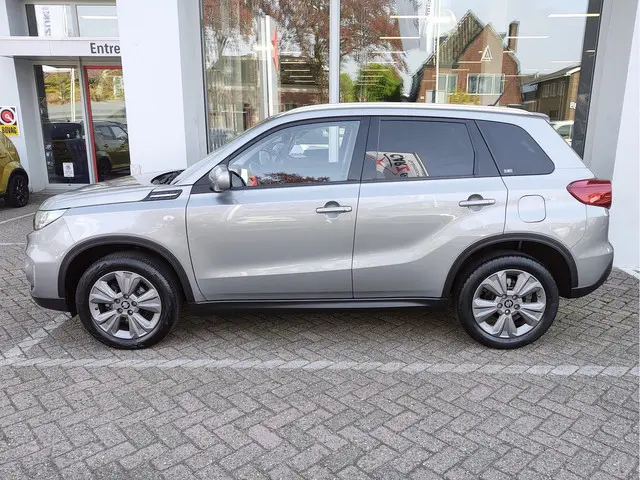 Suzuki Vitara 1.4 BOOSTERJET SELECT SMART HYBRID met GARANTIE tot 2030! | Stoelverwarming | Cruise