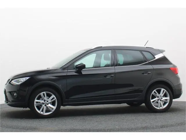 SEAT Arona 1.0 TSI Xcellence Business Intense Automaat LED, Apple Carplay, ACC, Camera, Sfeerverlich...
