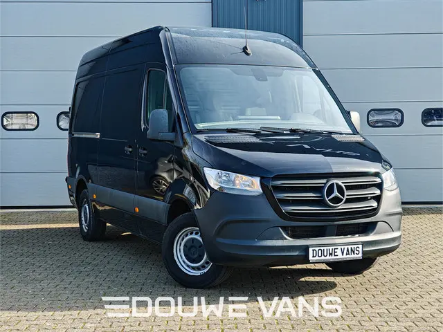 Mercedes-Benz Sprinter 317 L2H2 Marge MBUX Camera Airco Stoelverwarming