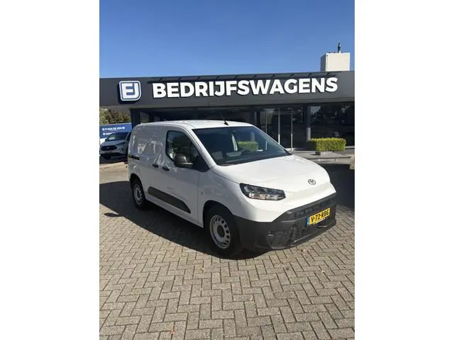 Toyota PROACE CITY Electric Challenger L1 50 kWh 136pk | Airco | Camera | Carplay | Cruise | 