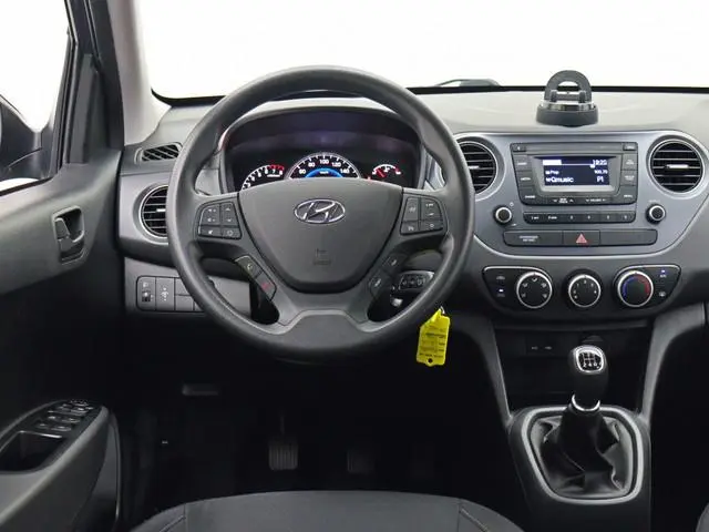 Hyundai i10 1.0i Comfort | Bluetooth | All-seasons | Cruise control