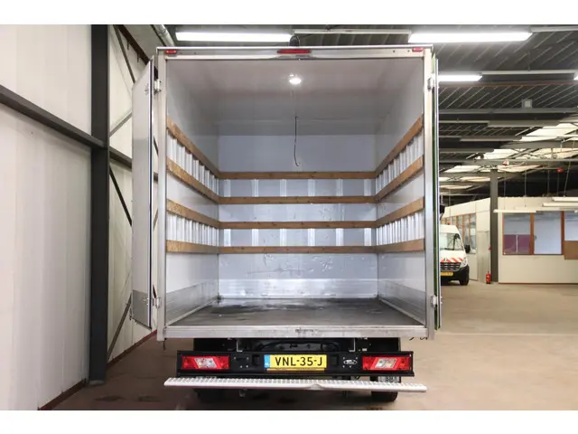 Ford Transit AUTOMAAT BAKWAGEN MEUBELBAK Ford Transit BAKWAGEN MEUBELBAK FINANCIAL LEASE 325 EURO P/...