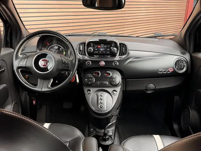 Fiat 500 E 24kwh SOH 85% Leer / Clima / Stoelverwarming / Sportstoelen