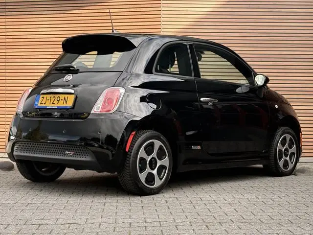 Fiat 500 E 24kwh SOH 85% Leer / Clima / Stoelverwarming / Sportstoelen
