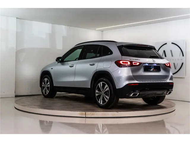 Mercedes-Benz GLA-klasse 250 e Progressive 218PK | Sfeer | Keyless | Dodehoek | ACC | Stoelverw. | P...