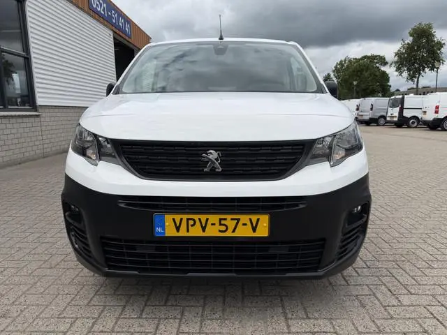 Peugeot Partner 1.2 PureTech Premium / benzine grijs kenteken / euro 6 / vaste prijs rijklaar € 11.7...