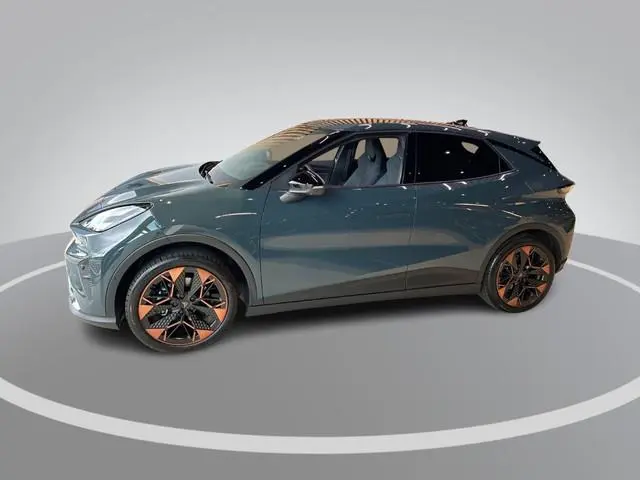 CUPRA Raval Performance First Edition 56 kWh 211PK l Sennheizer Audio l Led Matrrix l Top View Camer...