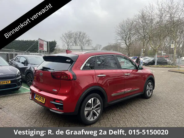 Kia e-Niro Dynamic Line 64 kWh SOH 99% | 450 km actieradius | Stuur-/& Stoelverwarming | Parkeersens...