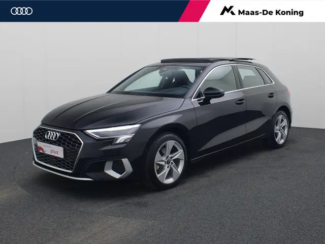 Audi A3 Sportback 35 TFSI/150PK S-Tronic · Panoramadak · S line interieur · Drive select · Camera +...