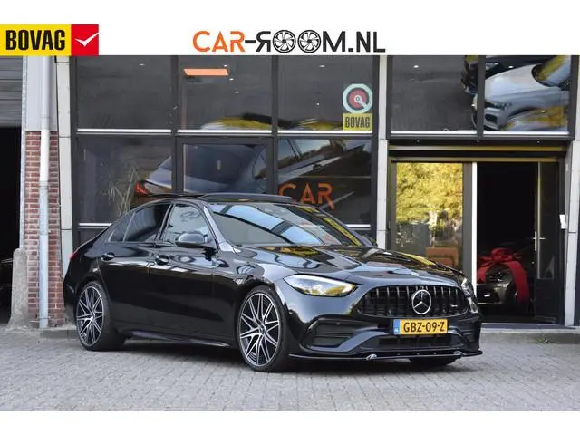 Mercedes-Benz C-klasse 300 4MATIC AMG Pano 360C Keyless 20" Trekhaak