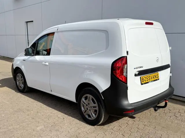Nieuw! L1 Elektrisch 300km WLTP Trekhaak 75KW Snelladen Climate Control Cruise Control Carplay Camer...