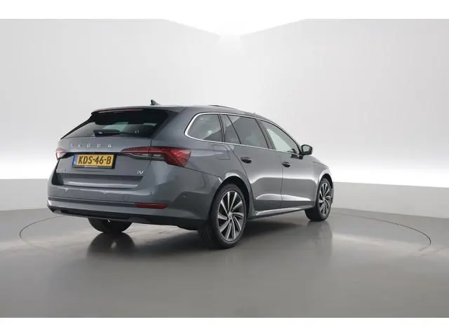 ŠKODA Octavia Combi 1.4 TSI iV PHEV Business Edition Plus | SOH 91% | Pano | HUD | Stoel- Stuurverw....