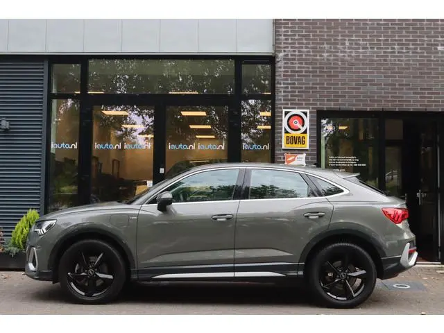 Audi Q3 Sportback 45 TFSI e S-Line LED/MMI Plus/CarPlay/Dodehoek/Elek. klep/ACC/19"