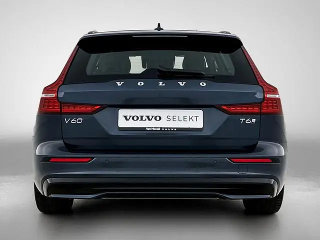 Volvo V60 2.0 T6 Plug-in hybrid AWD Plus Dark