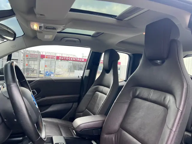 BMW i3 Executive 120Ah 42 kWh/H-Kardon/Leder/Sunroof/Carplay/W-pomp/3-Fase/20"
