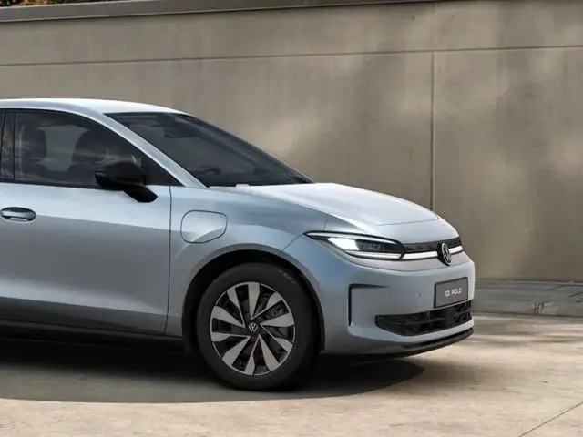 Volkswagen ID. Polo Life First Edition 52 kWh accu, 211 PK · Achteruitrijcamera · Draadloze telefoon...