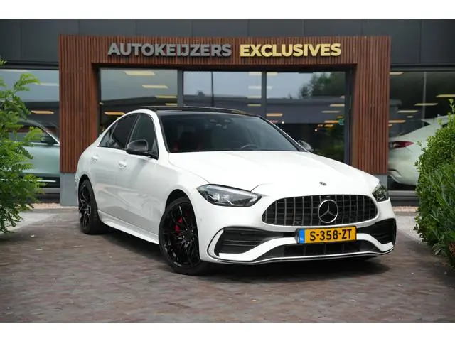 Mercedes-Benz C-klasse 300 e AMG Line Limited Pano C63 Look