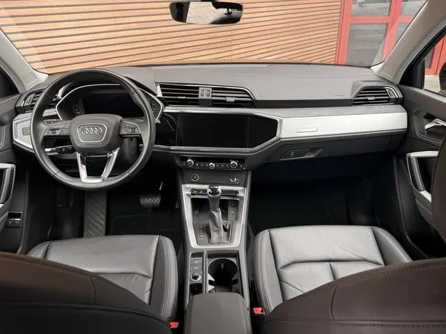 Audi Q3 45 TFSI e Advanced edition S-line S-Line / LED / Leder / Virtual / Stoelverwarming / Zwart O...