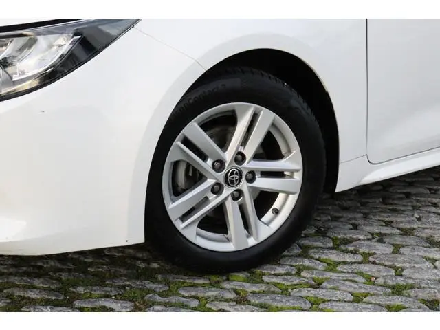 Toyota Corolla Touring Sports 1.8 Hybrid Active Apple Carplay, Android auto, Parkeercamera, Cruise C...