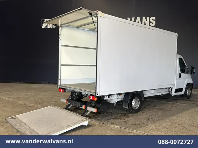 Peugeot Boxer 2.2 BlueHDi 141pk Bakwagen Laadklep Euro6 Airco | Cruisecontrol | 995kg laadvermogen B...